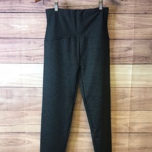 Leonisa Firm Compression Butt Lift Legging